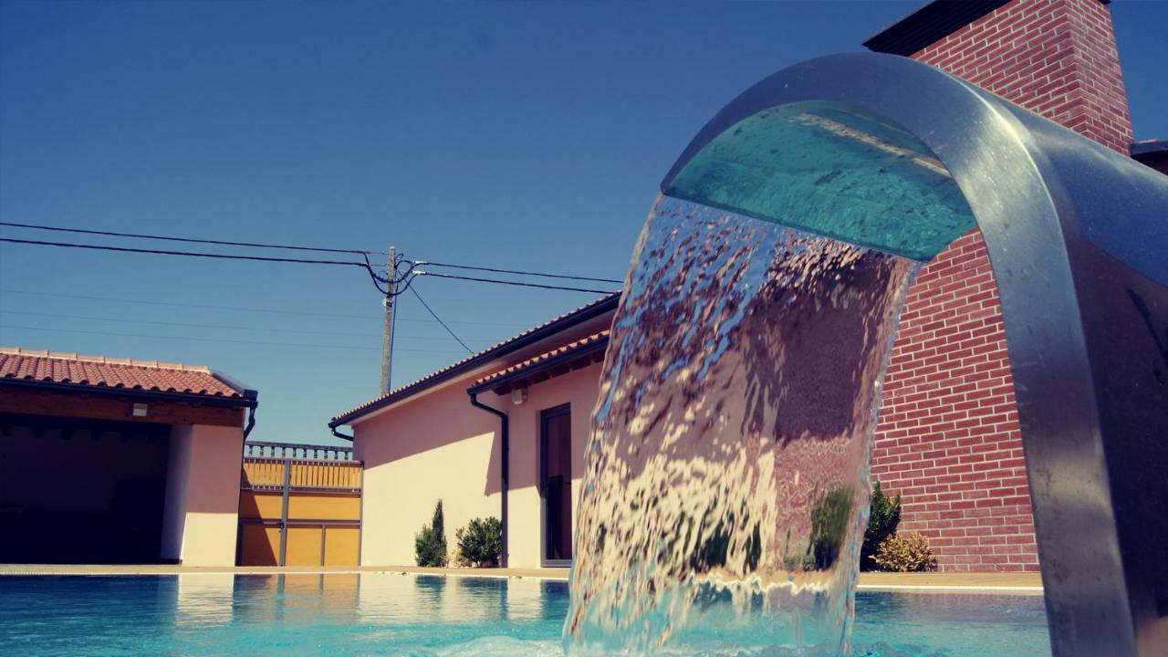 Casa Da Alzira Pensionat Anadia Exteriör bild